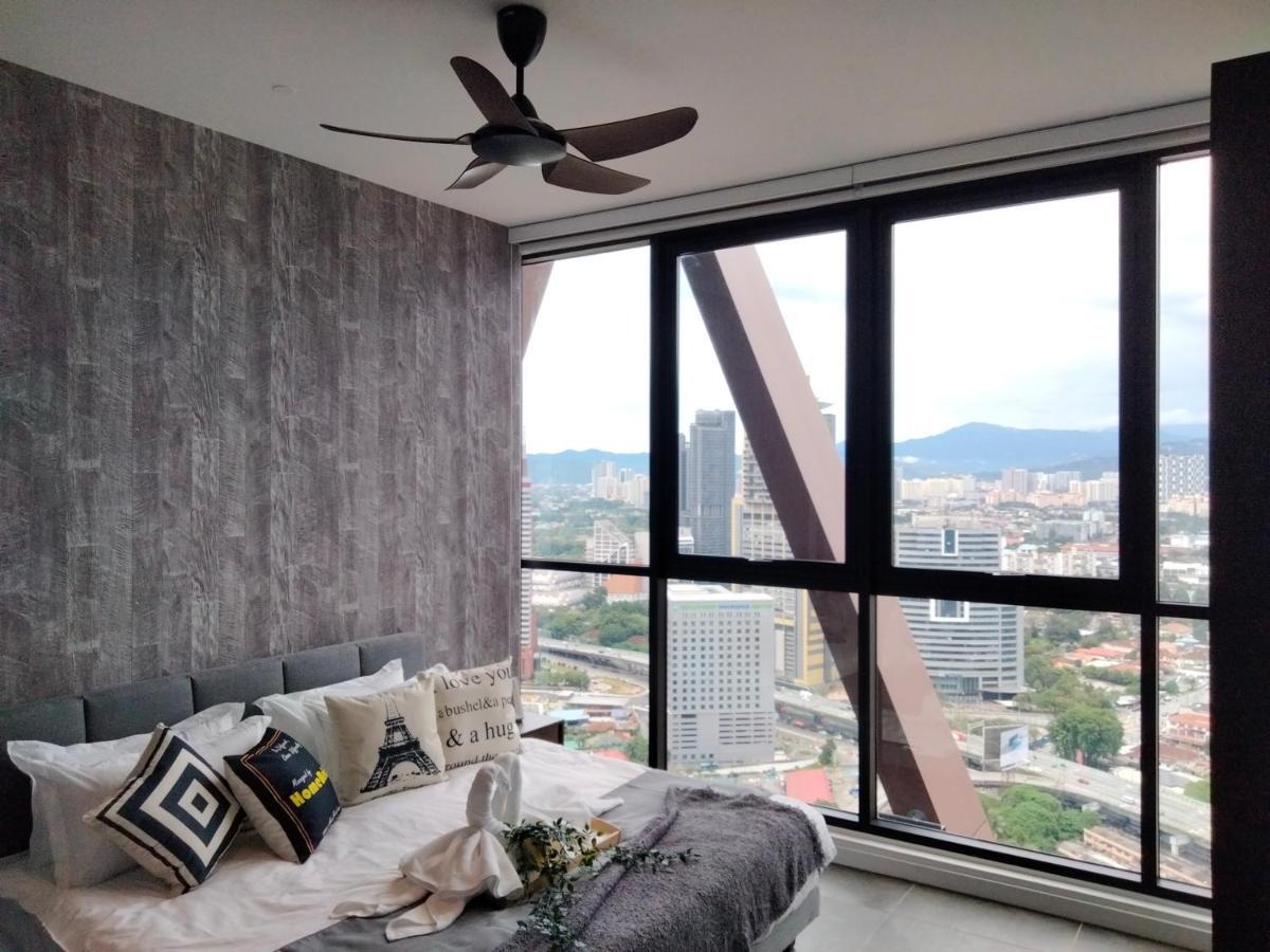 Scarletz Suites Klcc I Homebrickz Kuala Lumpur Exterior foto