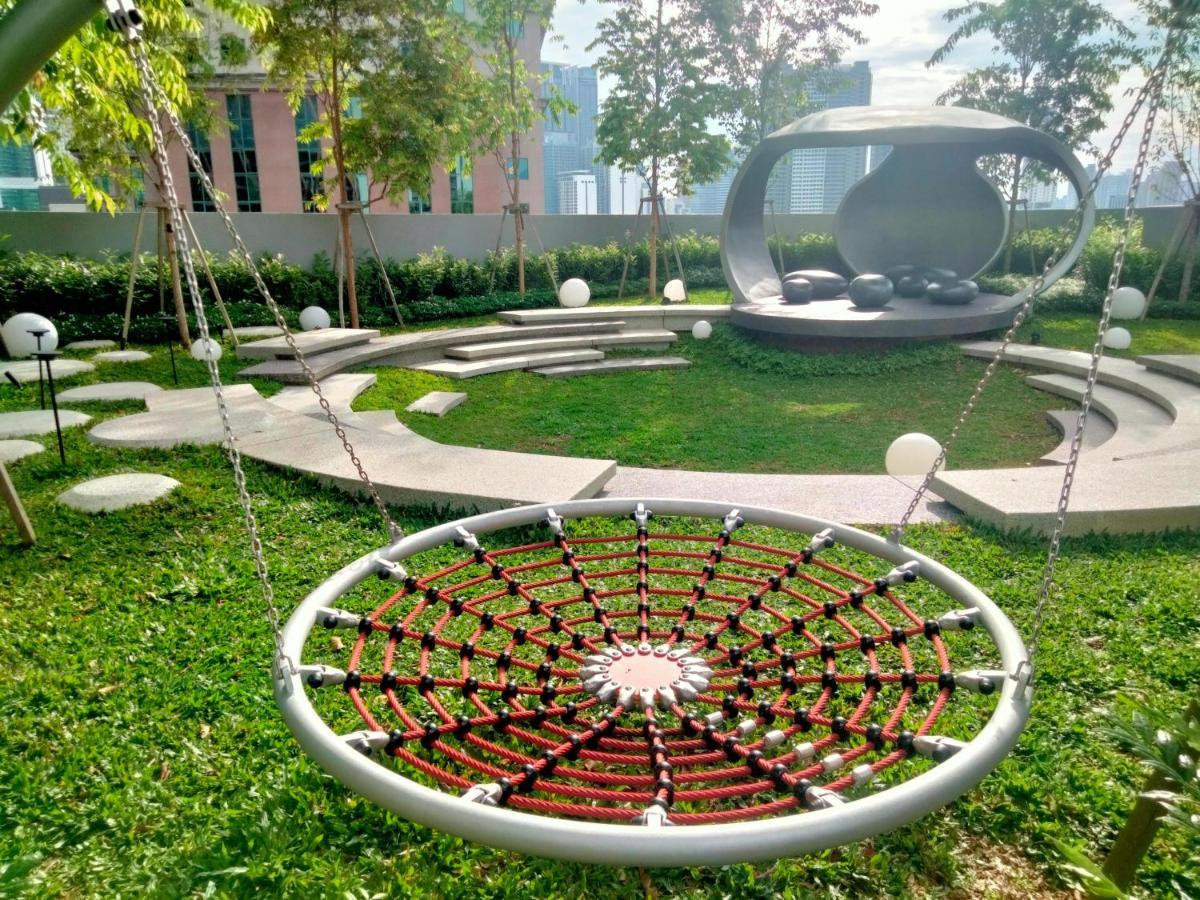 Scarletz Suites Klcc I Homebrickz Kuala Lumpur Exterior foto