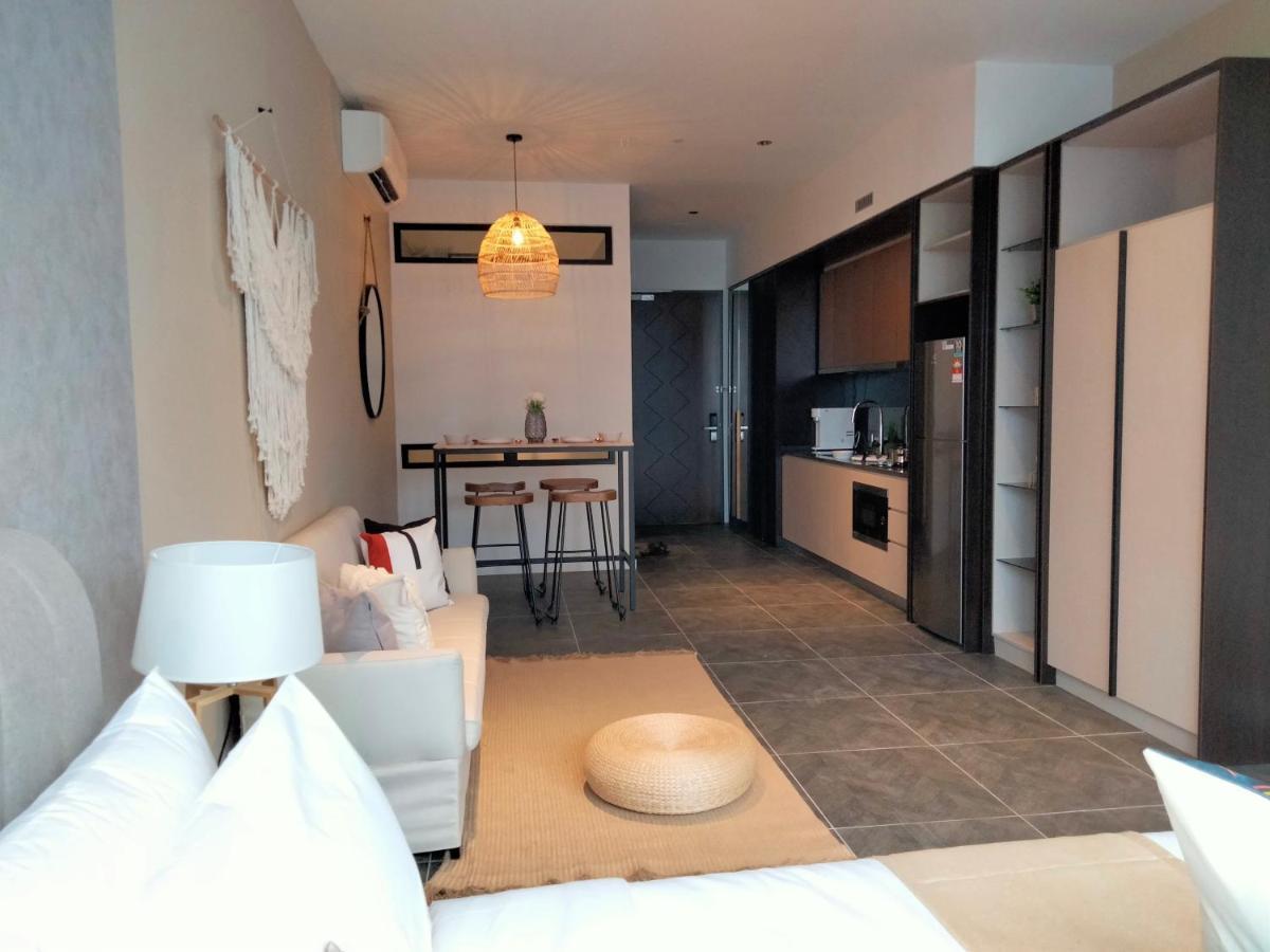 Scarletz Suites Klcc I Homebrickz Kuala Lumpur Exterior foto